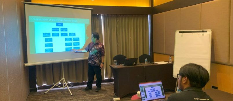 TRAINING IT SECURITY MANAGEMENT SYSTEM