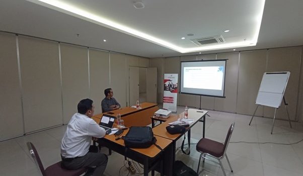 TRAINING OIL ANALYSIS AND TRIBOLOGY